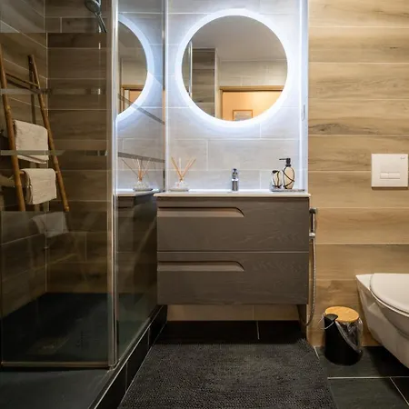 Le Scandinave ~ Balcon ~ Digital Nomade Apartment Tarbes