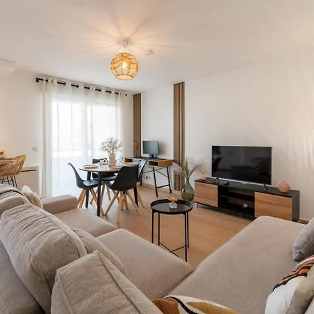 Apartment Le Scandinave ~ Balcon ~ Digital Nomade Tarbes